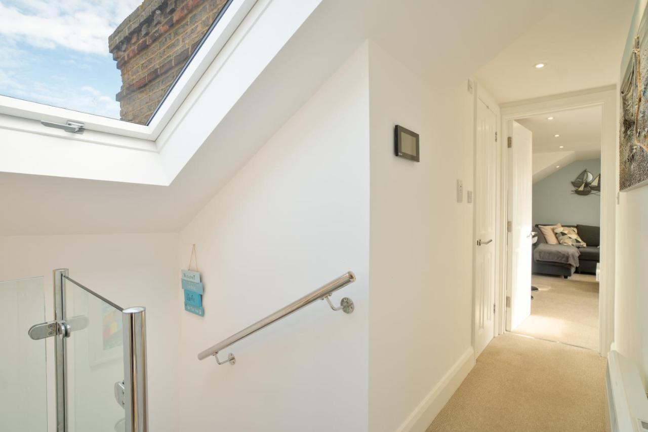 Stylish Herne Bay Apartment By The Sea Екстериор снимка